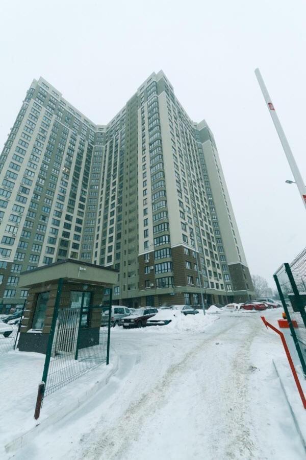 Апартаменти Метро Вирлиця Kiev Luaran gambar